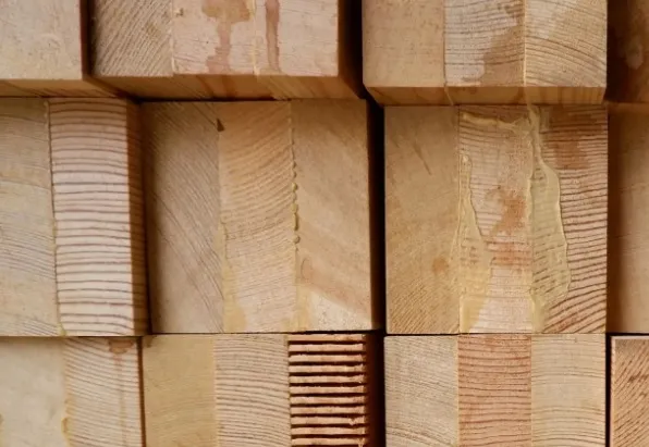 Najczęstsze zastosowania drewna klejonego w budownictwie